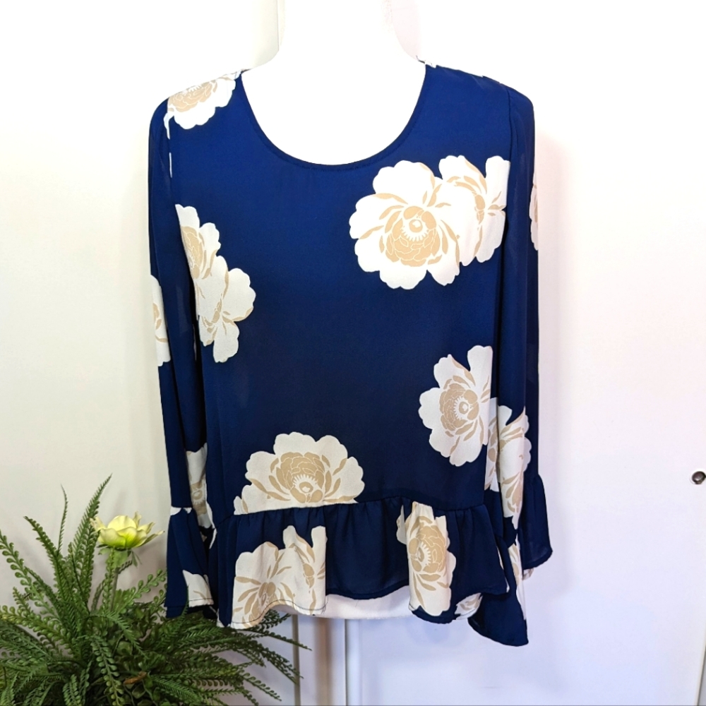 Elegant Floral Blue and white Blouse Size S